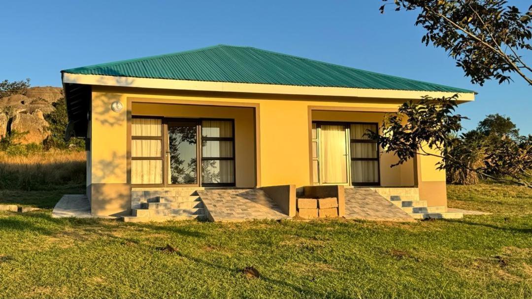 Mdzimba Mountain Lodge 埃祖尔韦尼 外观 照片
